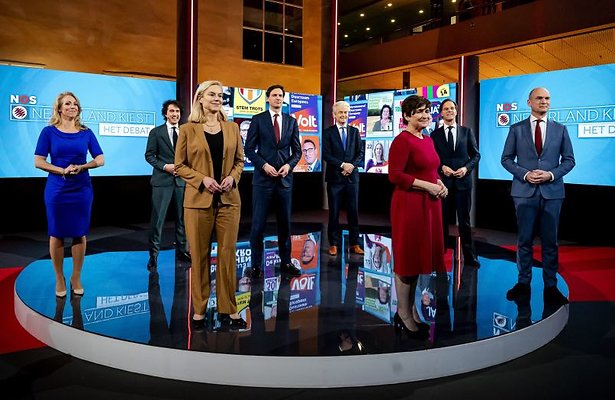 Debat NOS